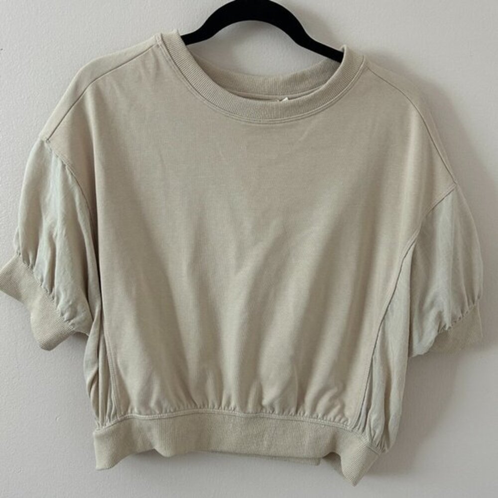 Millibon Cream Cropped Shirt‎ – Women’s Size M Casual Cute 3/4 Sleeve